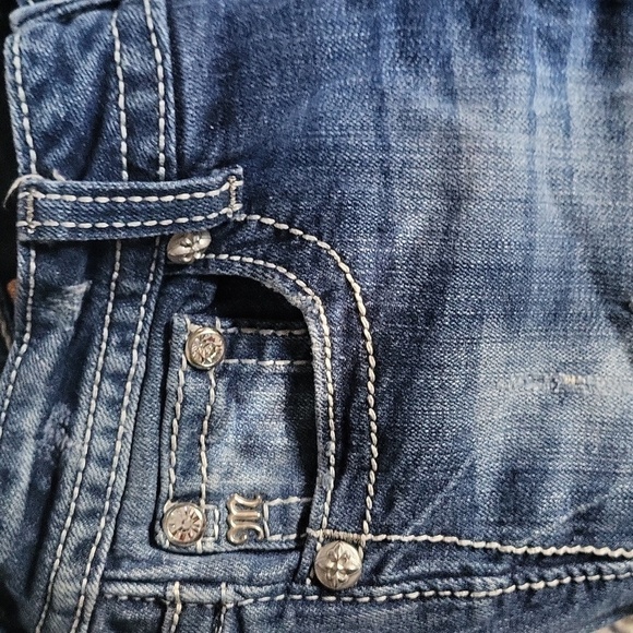 Miss Me Boot Jean 27 rhinestones and studs very sparkly - Picture 9 of 11